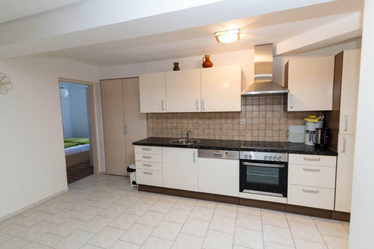 Moderne Souterrainwohnung Crikvenica Exterior foto